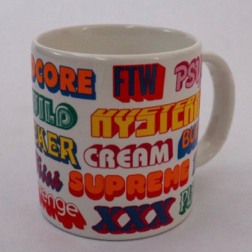 SUPREME MUG